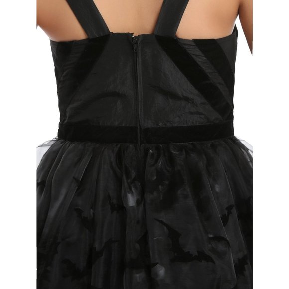 DC COMICS Torrid Batman Party Dress with Flocked Bat Print Skirt NWT Size 14 - Picture 5 of 6